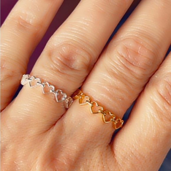 14K Gold Vermeil Heart Band Ring - Picture 11 of 17